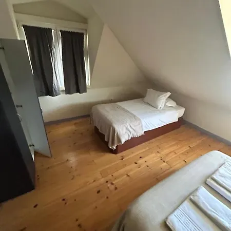 Flat Da Bica Chiado 3 Daire