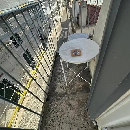 Flat Da Bica Chiado 3 Daire